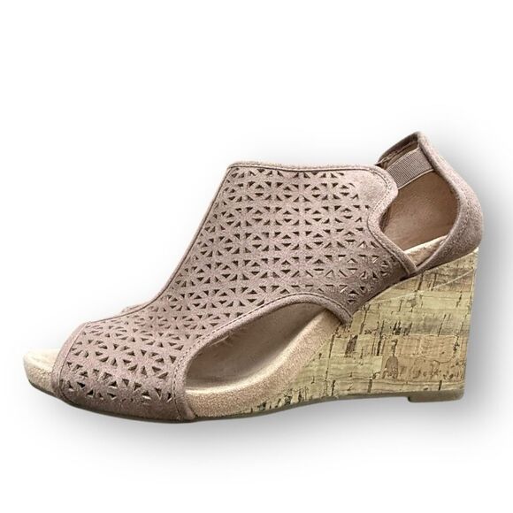 Life Stride Hinx Wedge Booties Sandals Cork Heeled Neutral Shoes Women's 9 W - Picture 2 of 14